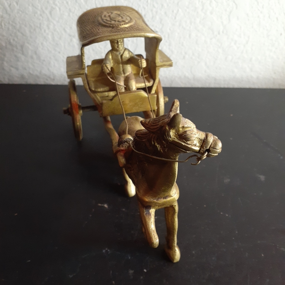 EXQUISITE Baroque French Style 7" Brass Stage Coach Sculpture. - Picture 3 of 6